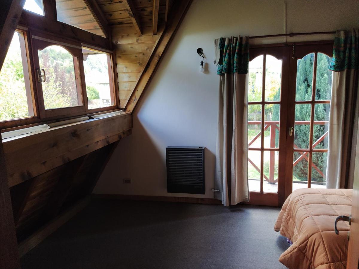 Habitacion privada en cabaña compartida Los Cordobeses San Martín de los Andes Exterior foto