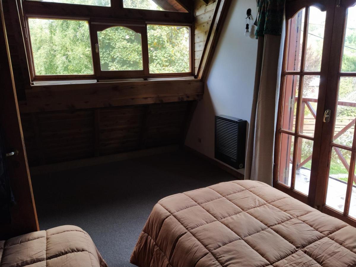 Habitacion privada en cabaña compartida Los Cordobeses San Martín de los Andes Exterior foto