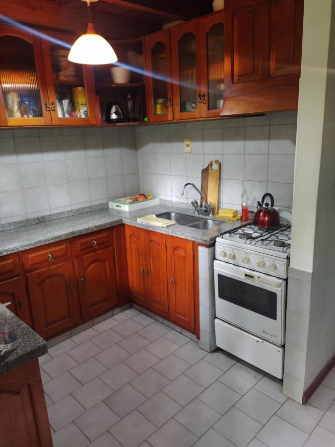 Habitacion privada en cabaña compartida Los Cordobeses San Martín de los Andes Exterior foto